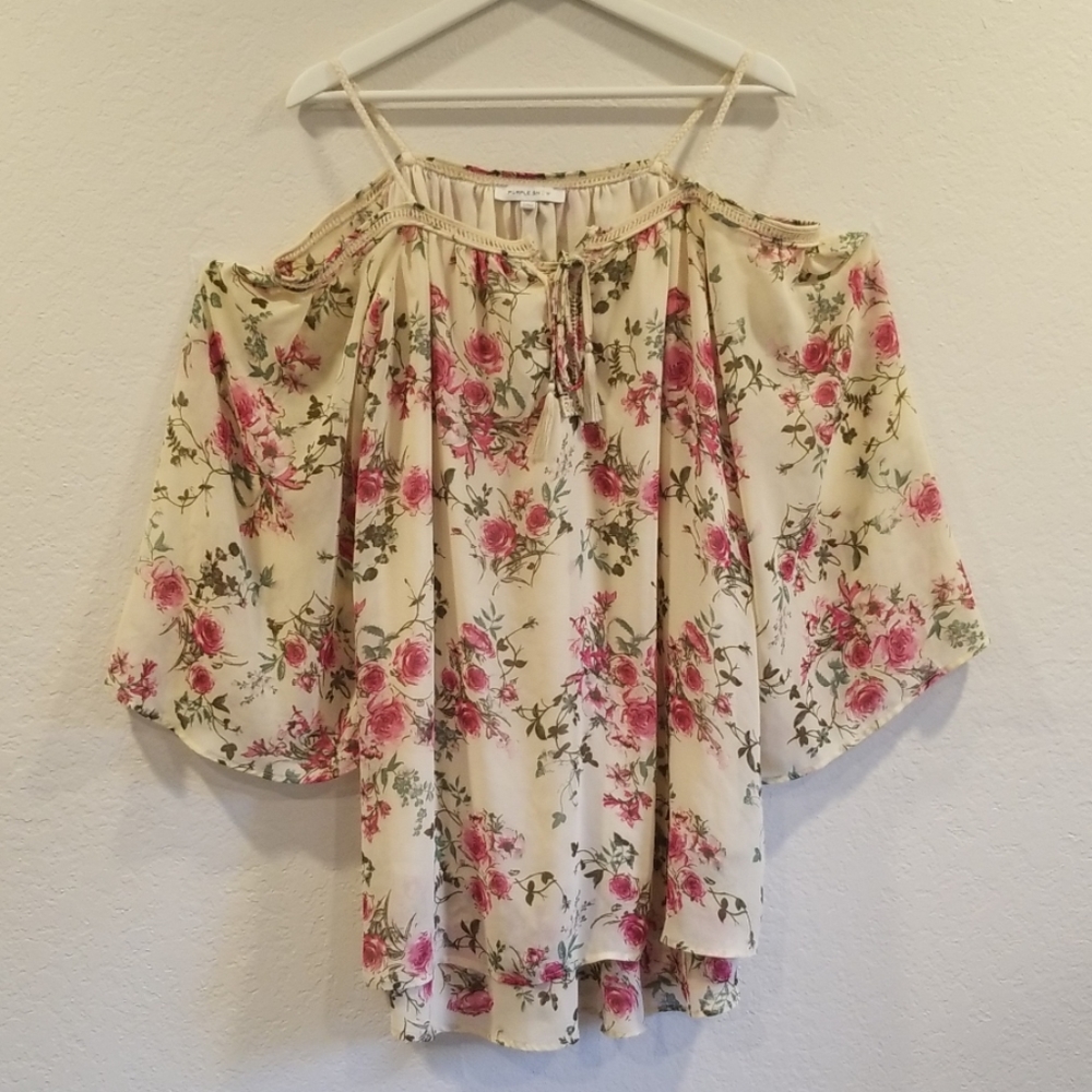 Women Size M Pink Floral Off White Op shoulder Top